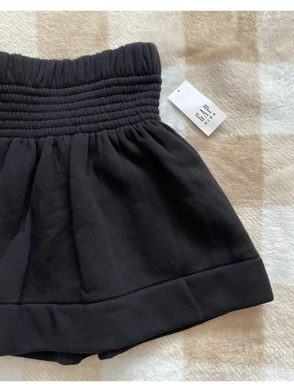 NWT GAP Kids Black Smocked Waist Skirt Size Small (6-7)